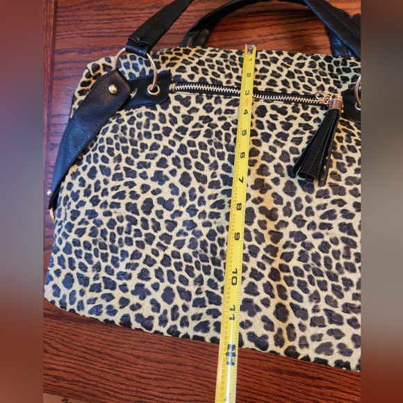 Zhenxing Sparkly Animal Print Tote/Satchel - Picture 9 of 10